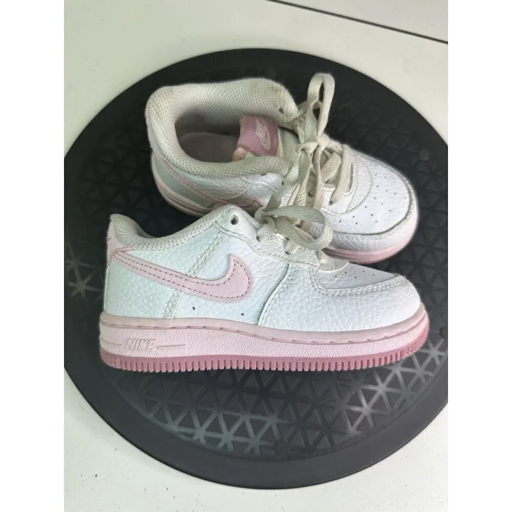 Nike Force1 infant Jr Kids Shoes Sz 8C Boy / Girl Pink🩷Trainers Sneakers